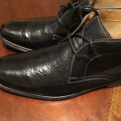 Black Leather Clark’s Chukka Boot Size12
