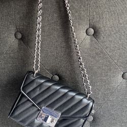 MICHAEL KORS CROSSBODY BAG VEGAN QUILTED LEATHER BLACK USED GOOD CONDITION