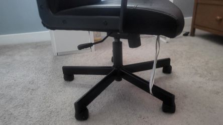 Office Chair ( Never Used)