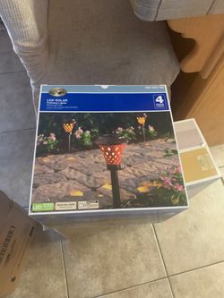 4 pack Led solar pathway lights