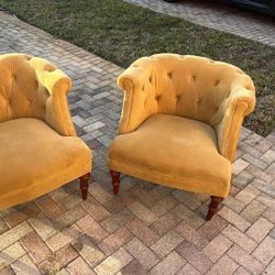 Set Of 4 Chairs 