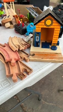 Thomas train station