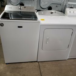 Maytag  Kenmore Large Capacity Washer And Dryer Set