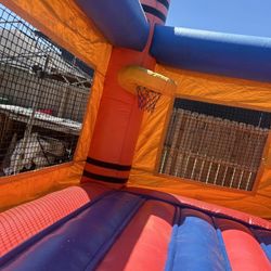 Commercial waterslide/bouncy house