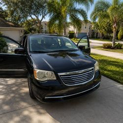 2014 Chrysler Town & Country