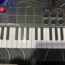 AKAI MPK MINI