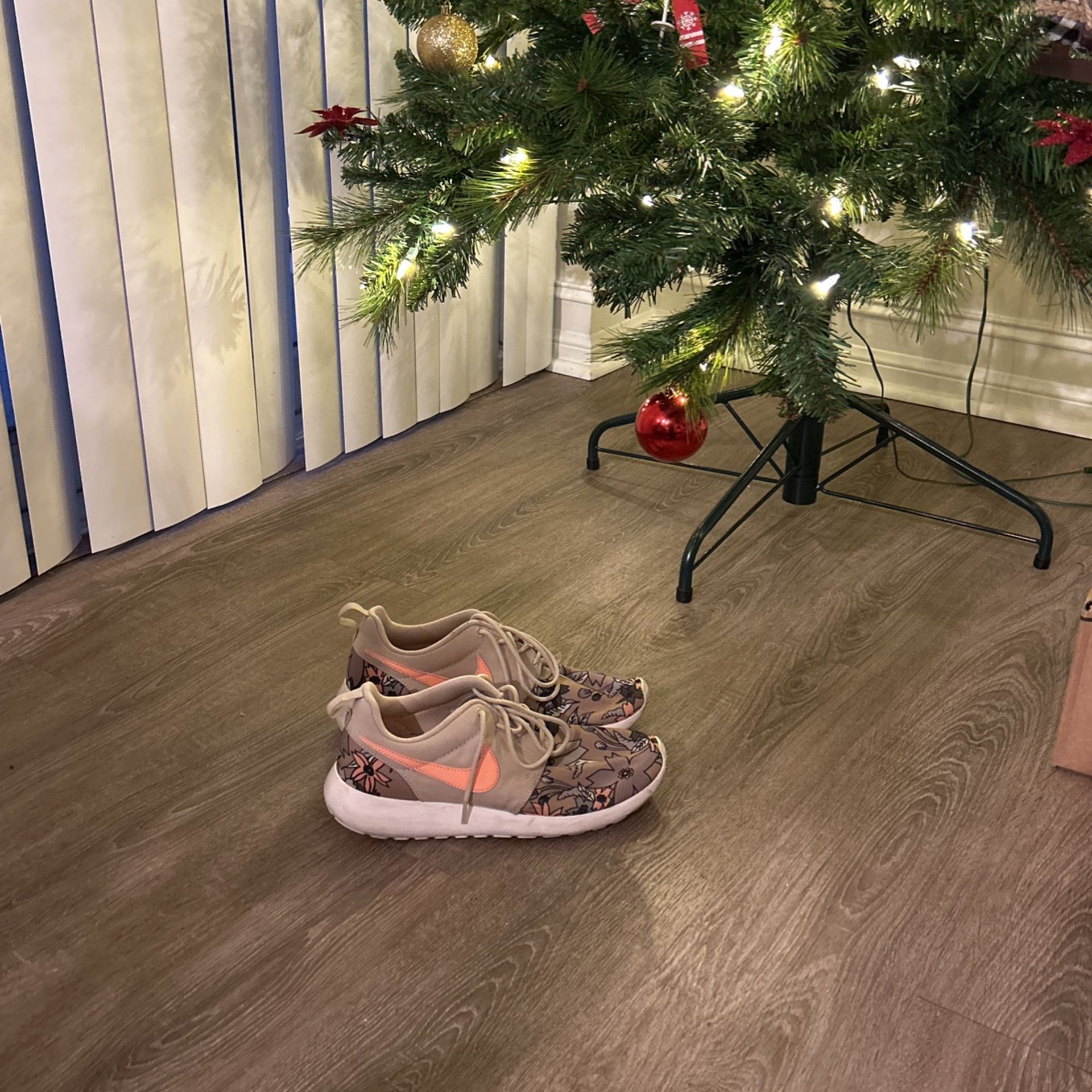 Nike Roche One Print Aloha