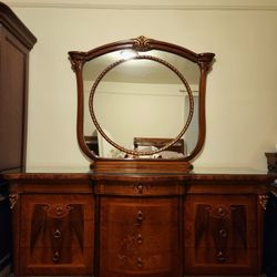 Stunning Dresser With Mirror