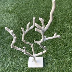 Tree Shaped Necklace Holder In Off White 19”H