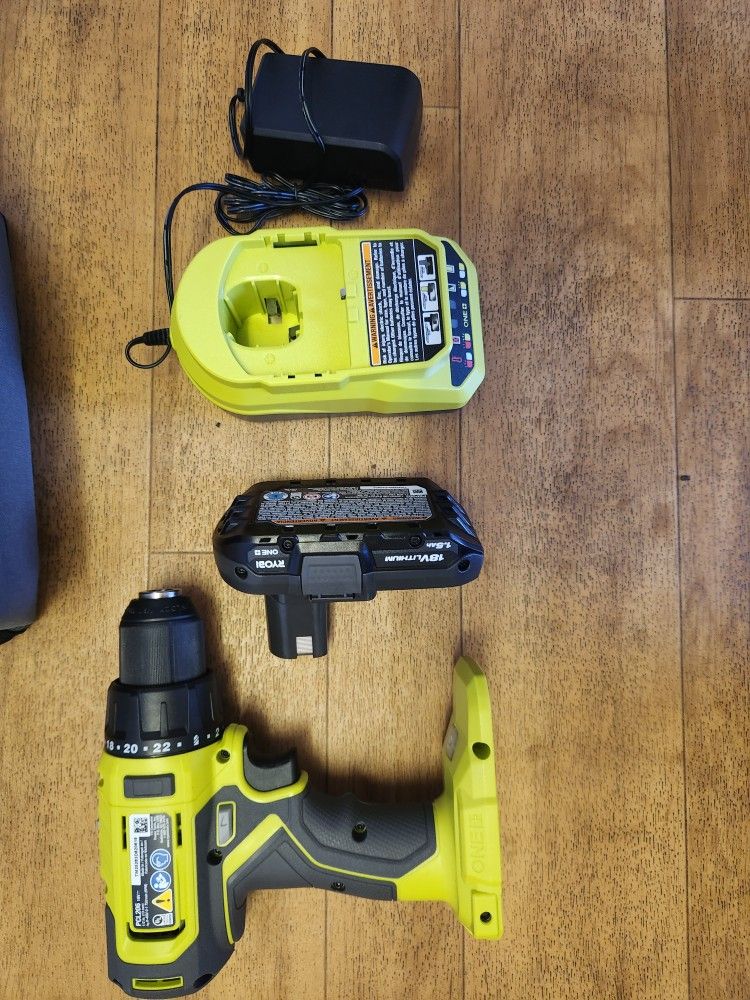 
Home Depot
RYOBI 18V ONE+ Cordless 3/8 in. Drill/Driver Kit with 1.5 Ah Battery