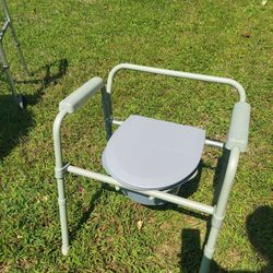 Commode 