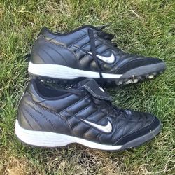 Turf Shoes 