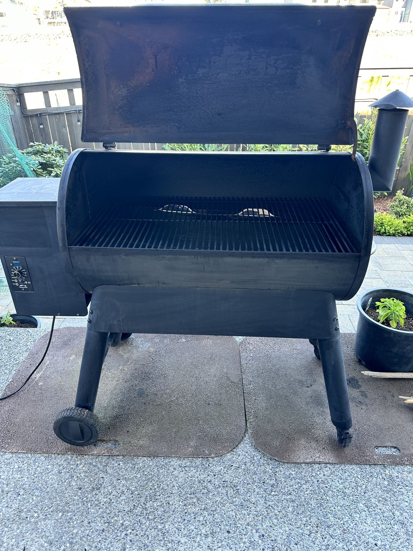 Traeger Smoker Grill