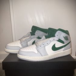 Jordan 1 Mid Pure Platinum Pine Green 12m