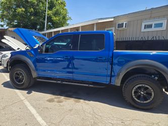 2017 Ford F-150 4x4 Raptor 4dr SuperCrew 5.5 ft. SB