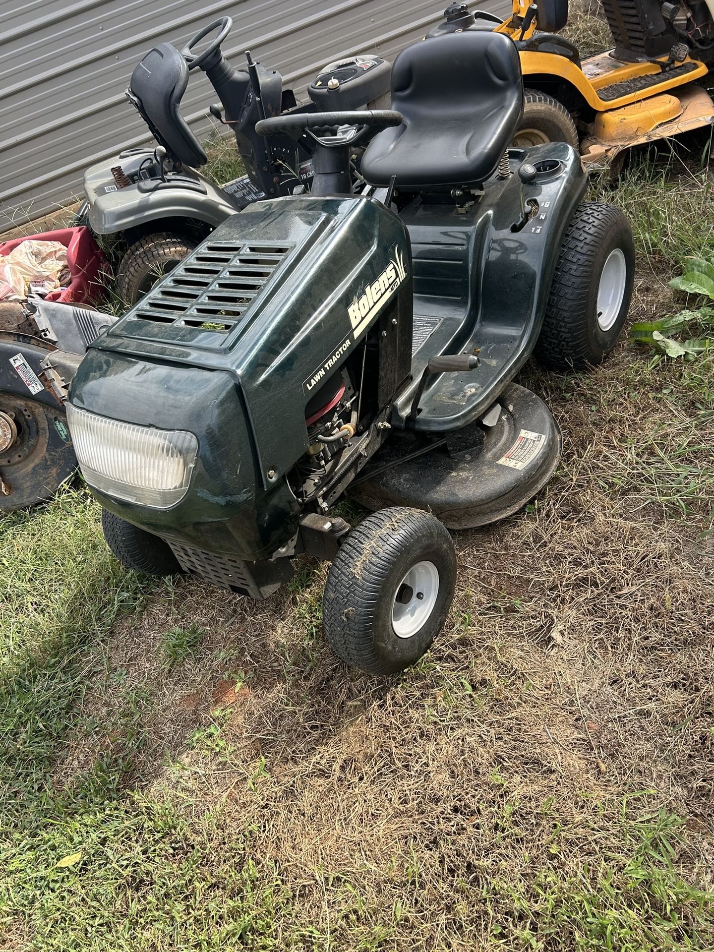 Riding Lawn Mower / Read Below ⬇️
