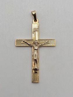 14k gold crucifix pendant