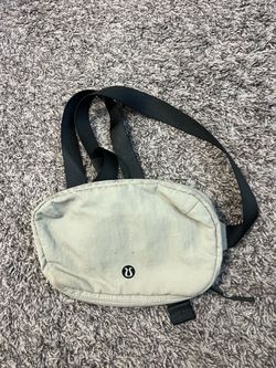 Lululemon crossbody bag $15