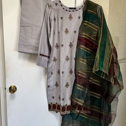 3pc designer indian pakistani salwar kameez bollywood dress party wear suit wedding New Size xl 44 chest Embroidered in beautiful gold, red and green 