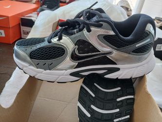NIKE V5 RNR 6Y