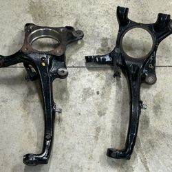 2007-15 Toyota Tundra/ Sequoia ABS Spindle Knuckle 4x2 Oem