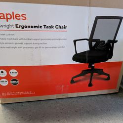 Staples

Cartwright Ergonomic Task Chair