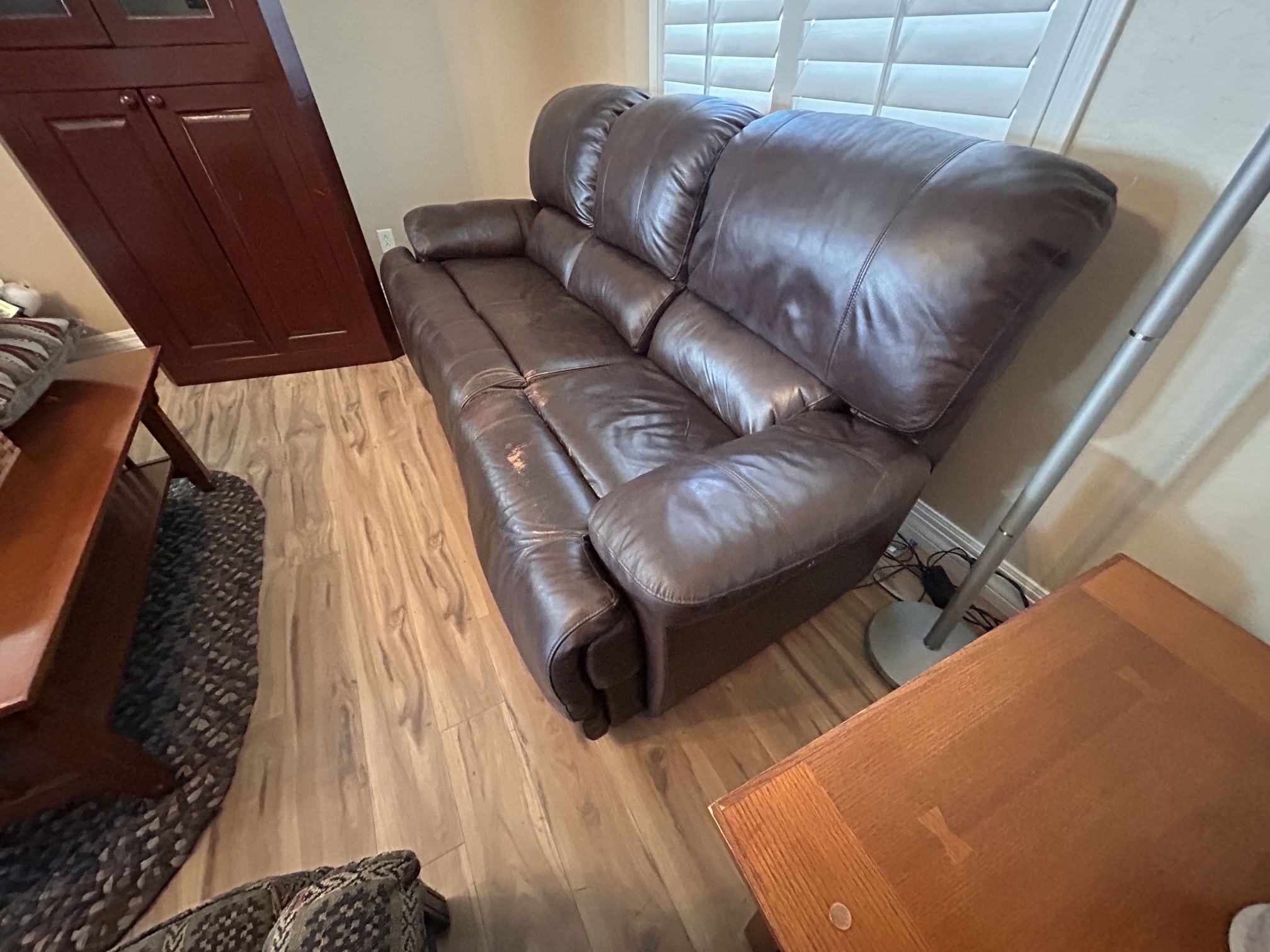 Leather Reclinar Couch