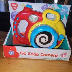 💞NEW GO SNAP FIRST CAMERA. SNAPS,  FLASHES, MAKES NOISES