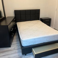 Bedroom Set ⭐️ (BED FRAME QUEEN SIZE + DRESSER WITH MIRROR + 2 NIGHTSTANDS)