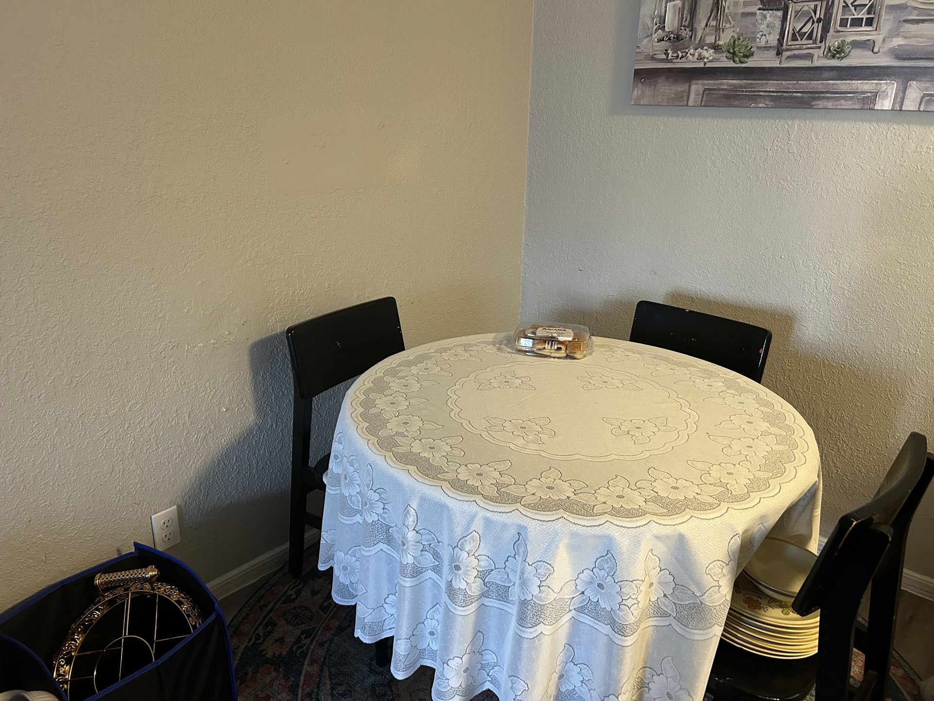 Dining Table With Four Chair