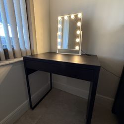 Vanity Desk & Vanity Light