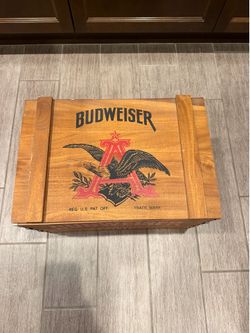 Vintage Budweiser Anheuser Busch Wood Crate With Hinges