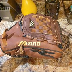 Mizuno Softball Glove-11.5
