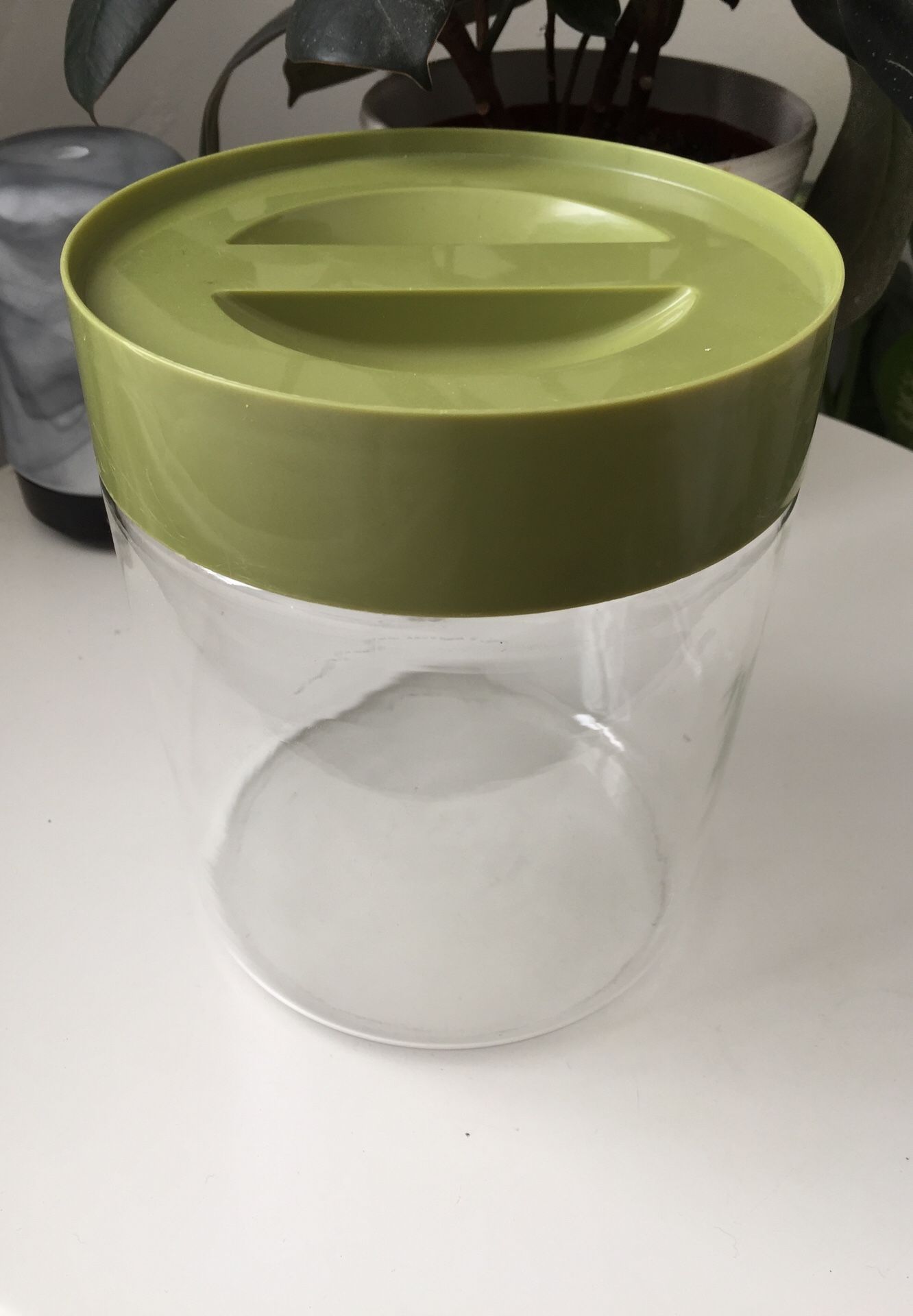 Vintage Pyrex glass canister with lid large Avocado green