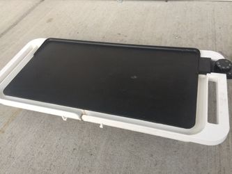 Electric grill
