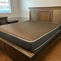 King Size Solid Wood Bedroom Set