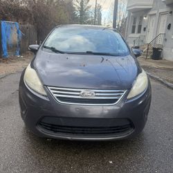 2013 Ford Fiesta