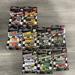 NASCAR Authentics 1:64