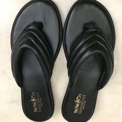 Brand New! Women’s 🩴COACH and FOUR 🩴Black Leather Thong Sandals