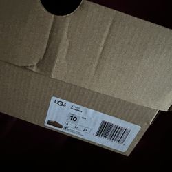 Brand new ugg tasmans size 10