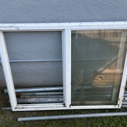 Window Frame W Broken Pane 