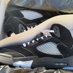 Jordan 5  Black Metallic Reimagined 