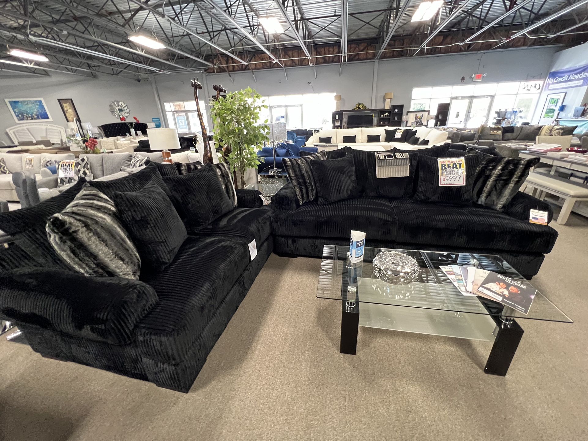 Stunning Sofa & Loveseat $2399🖤