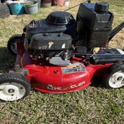 Toro Commercial In Good Conditions New Wheels And New Carburetor Works Great