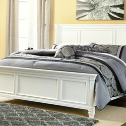 Prentice Queen White Panel Bed

