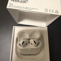 AirPods 4