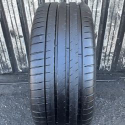 255/40/21  255/40ZR21  Michelin Pilot Spot 4S
