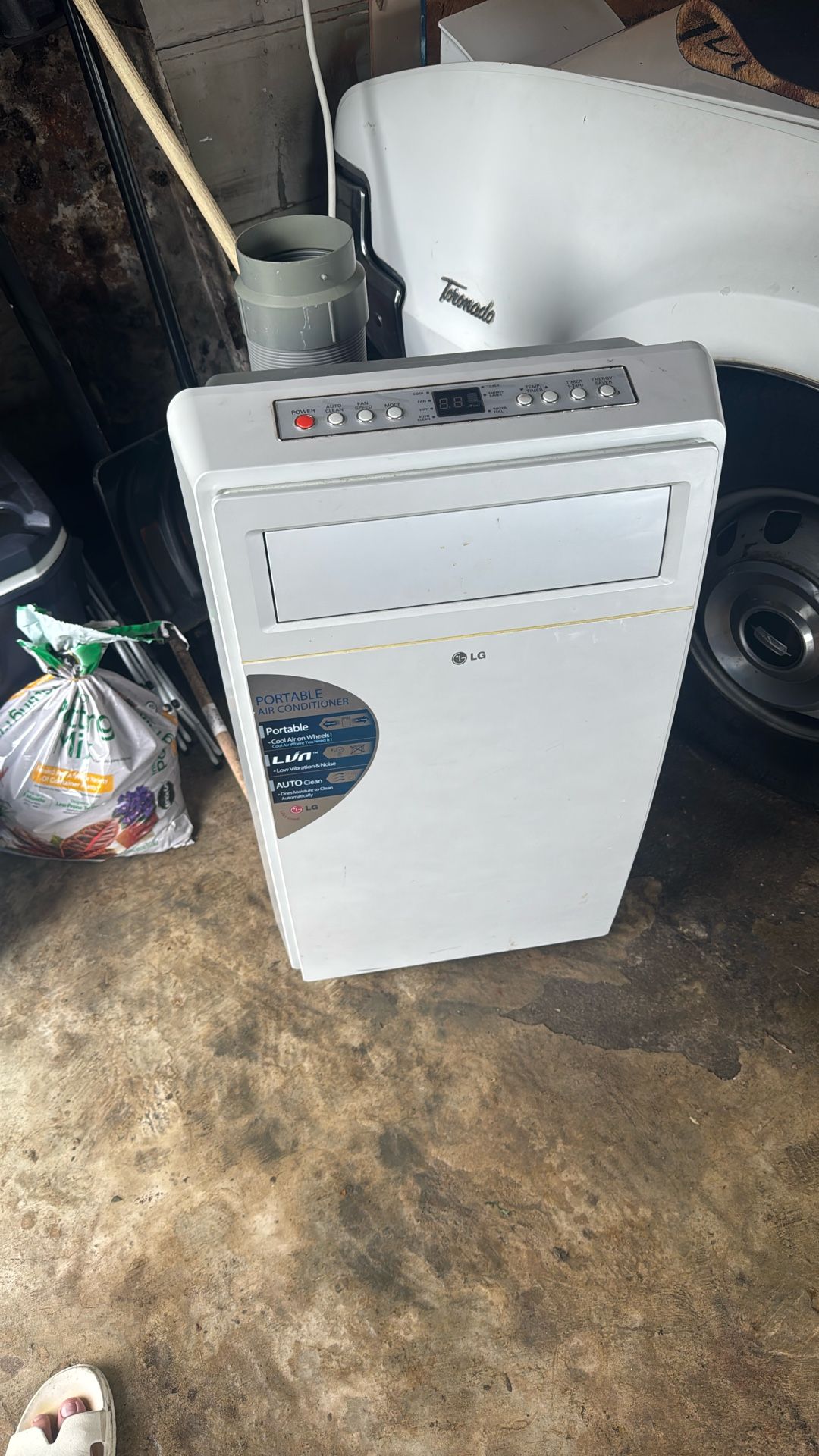 LG PORTABLE AIR CONDITIONER
