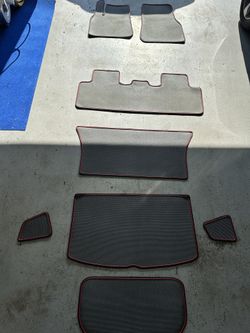 Tesla Y Floor Mats (Full Set )