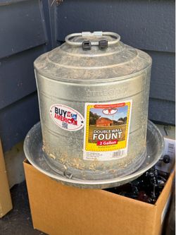 Little Giant chicken waterer - 2 gallons.